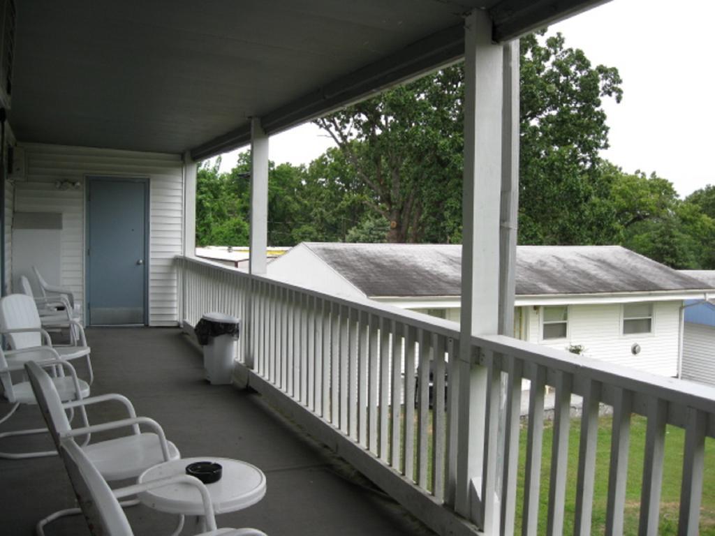 Twin Lakes Inn Bull Shoals Ngoại thất bức ảnh